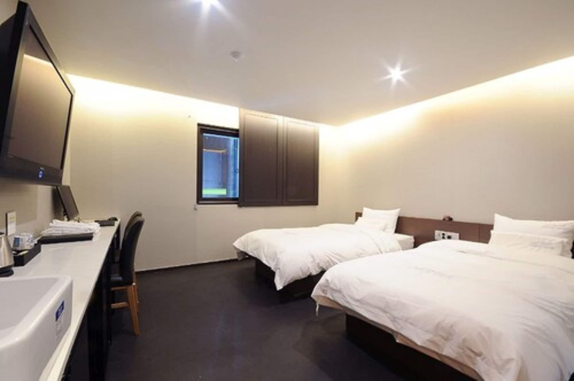 Queens Hotel Seomyeon بوسان المظهر الخارجي الصورة