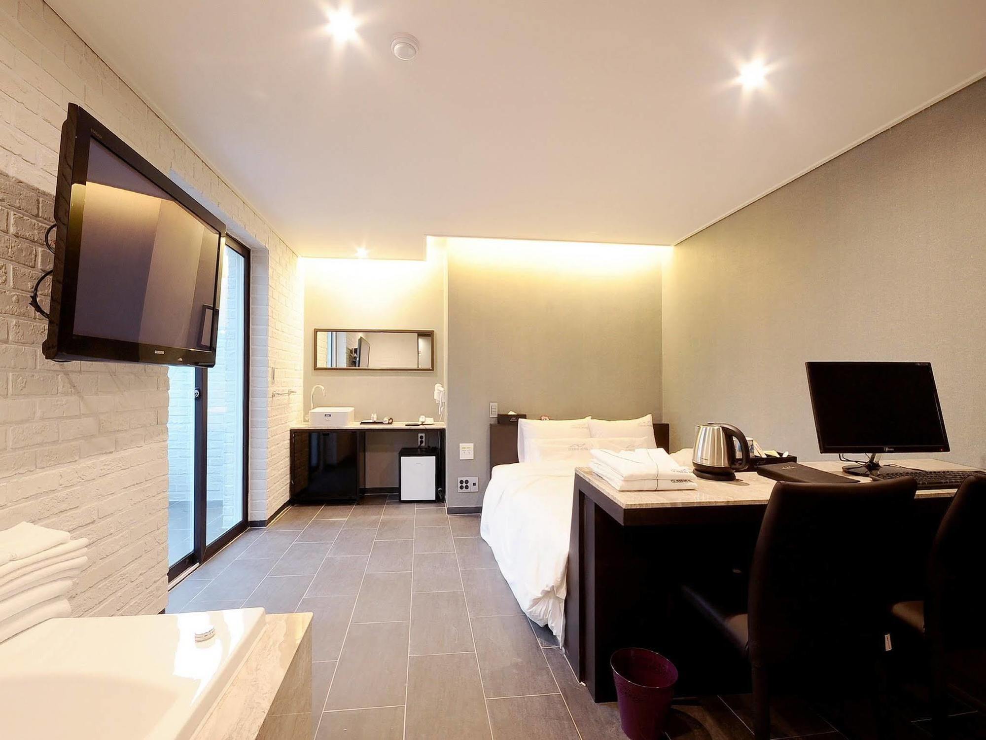 Queens Hotel Seomyeon بوسان المظهر الخارجي الصورة