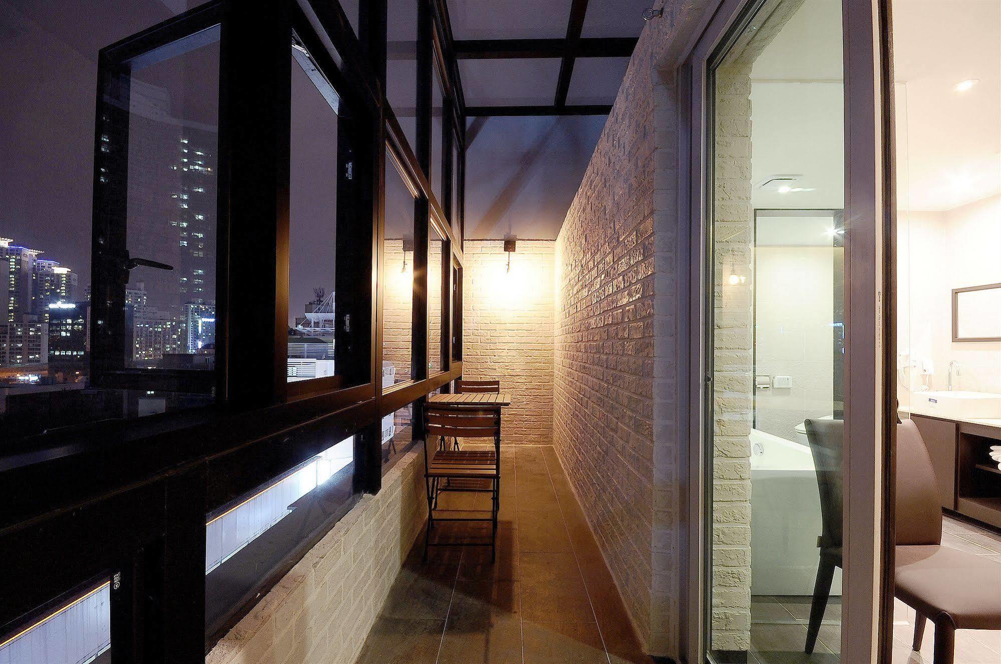 Queens Hotel Seomyeon بوسان المظهر الخارجي الصورة